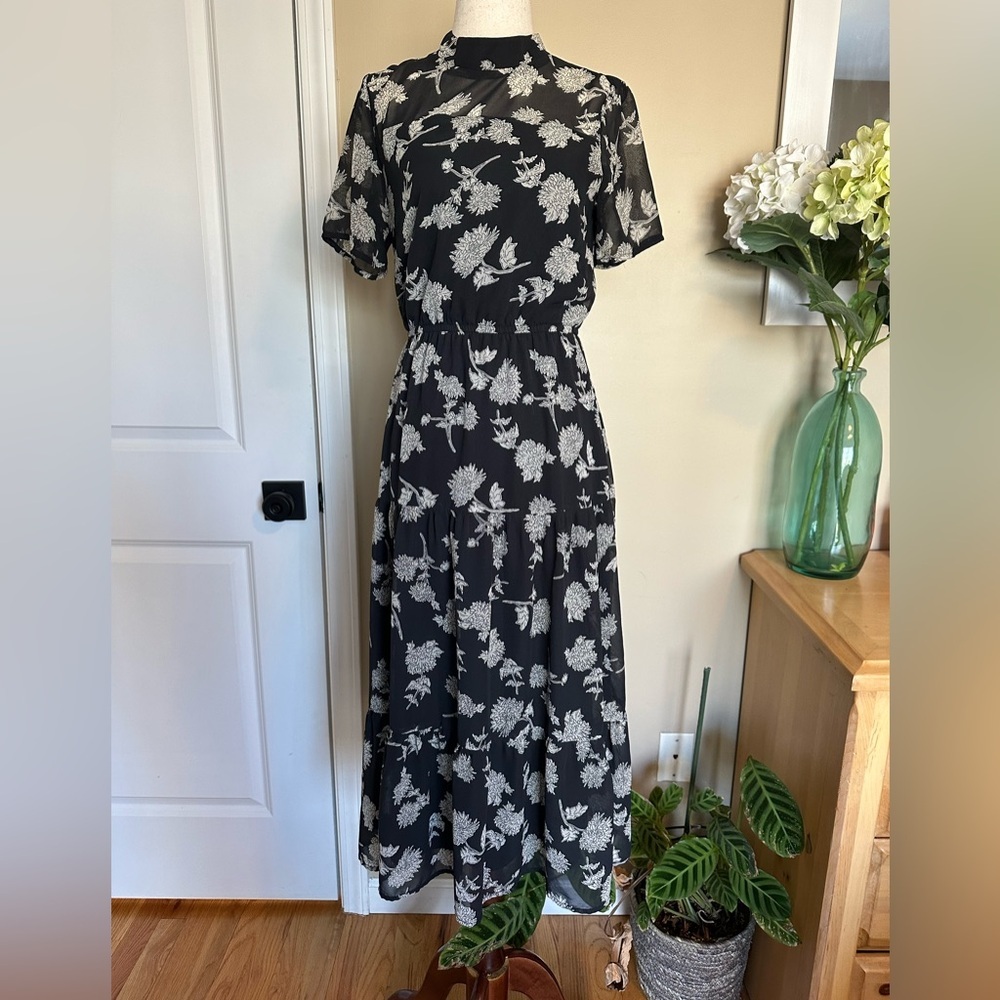 Floral Dressed Up Black Floral Print Midi Dress size small - Picture 2 of 4